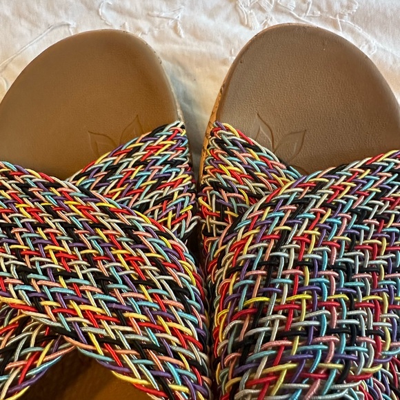 Sketchers Luxe Foam Multicolor Wedge Sandals Size 11 never been worn. - Picture 6 of 12